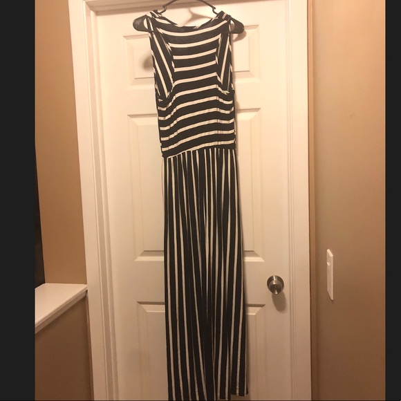 Beautiful long striped maxi dress size:XL😍❤️ - Picture 4 of 6